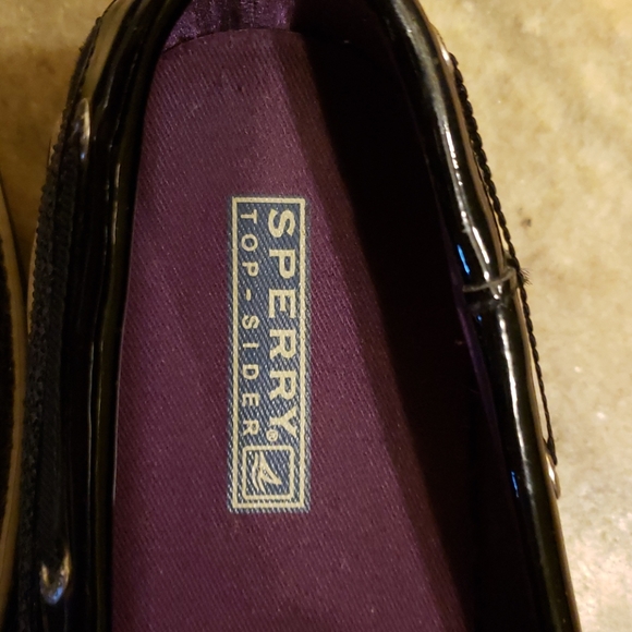 Shoes - Picture 4 of 5